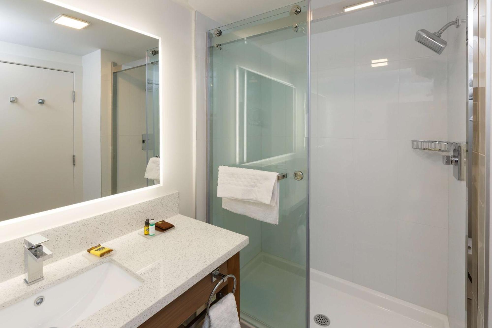เอ็กเซกคิวทีฟ เรสซิเดนซ์ บาย เบสต์เวสเทิร์น แคลกรี ซิตี้วิว นอร์ท Hotel คาลการี ภายนอก รูปภาพ