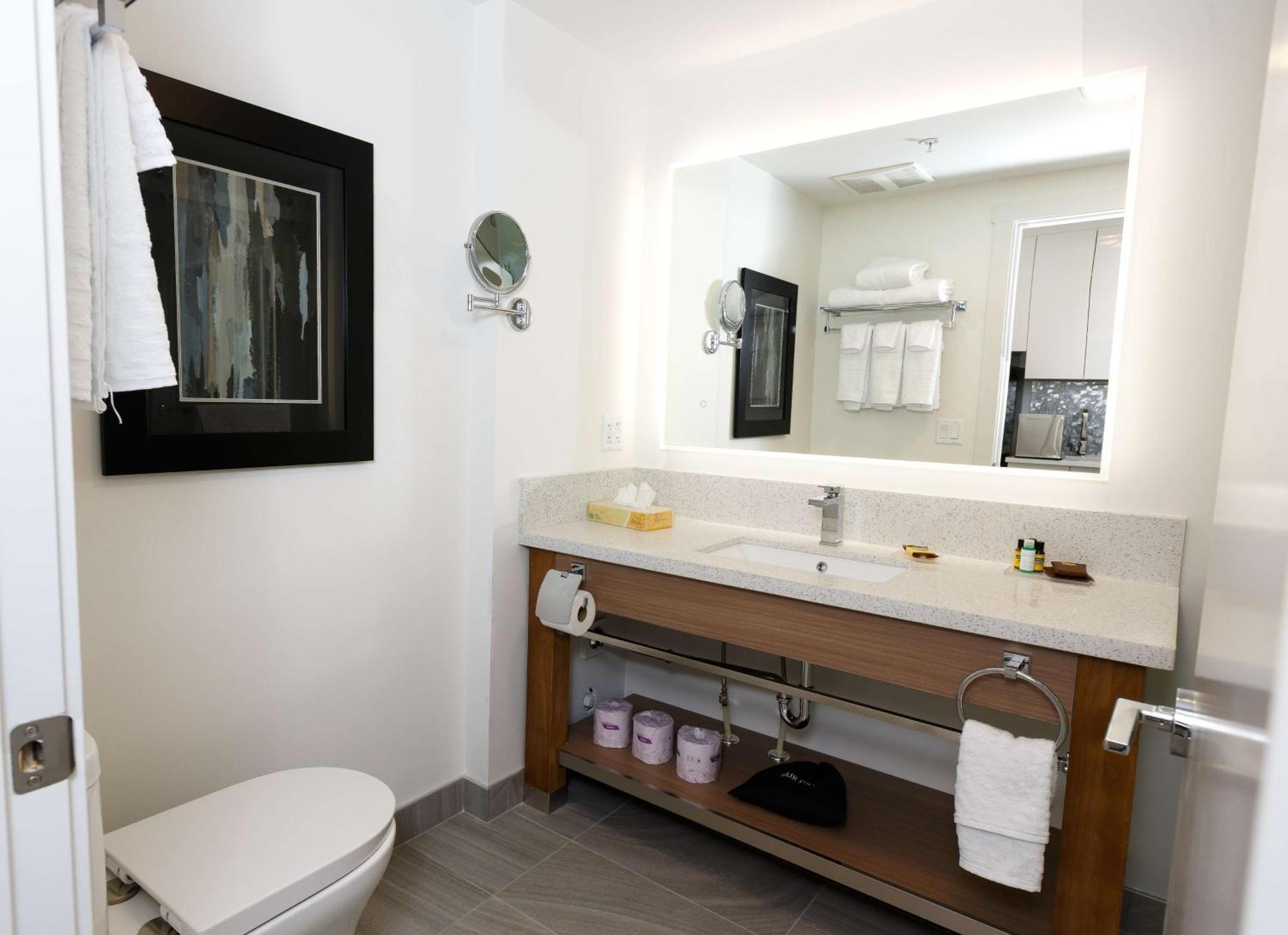 เอ็กเซกคิวทีฟ เรสซิเดนซ์ บาย เบสต์เวสเทิร์น แคลกรี ซิตี้วิว นอร์ท Hotel คาลการี ภายนอก รูปภาพ