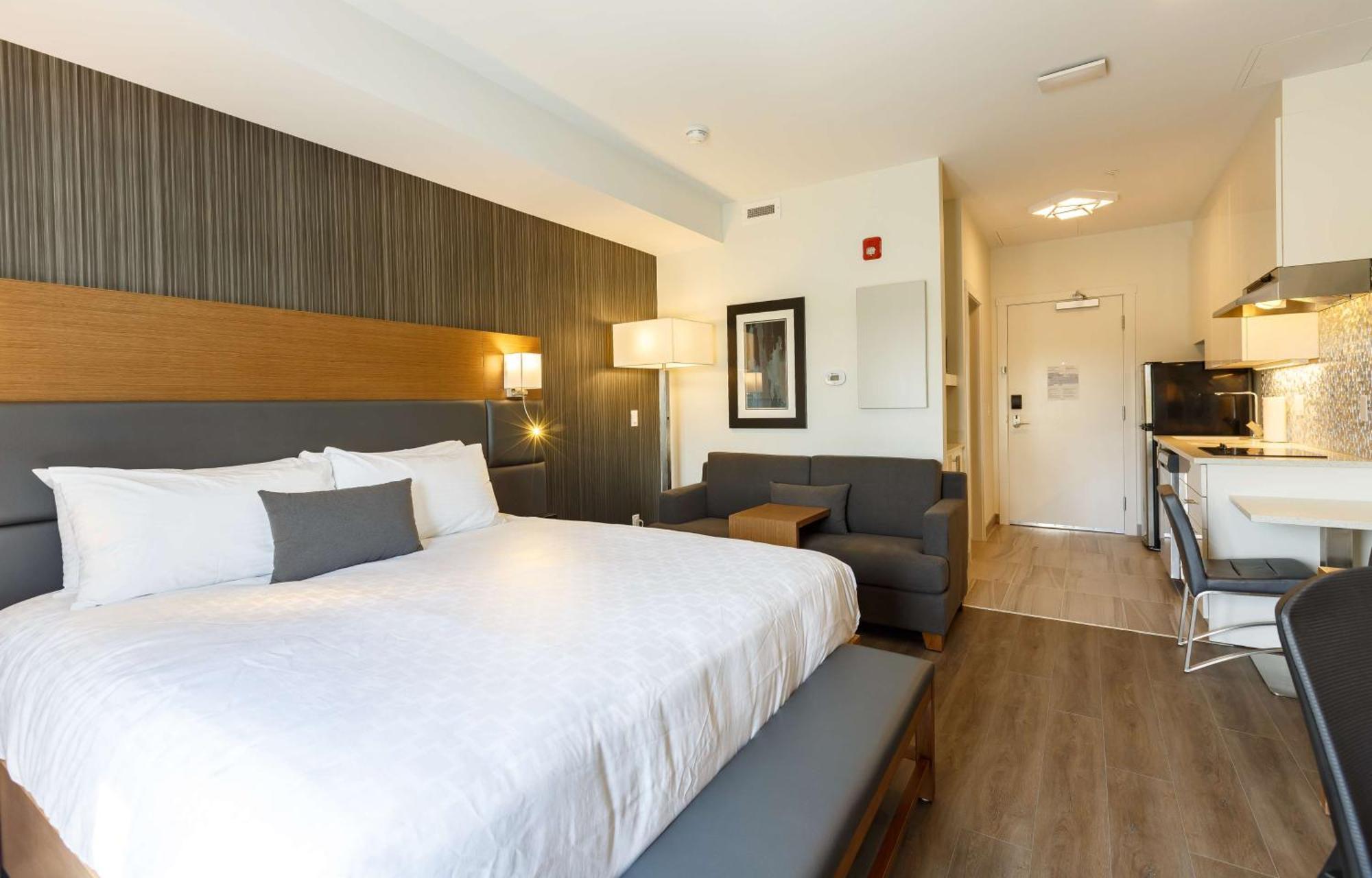 เอ็กเซกคิวทีฟ เรสซิเดนซ์ บาย เบสต์เวสเทิร์น แคลกรี ซิตี้วิว นอร์ท Hotel คาลการี ภายนอก รูปภาพ