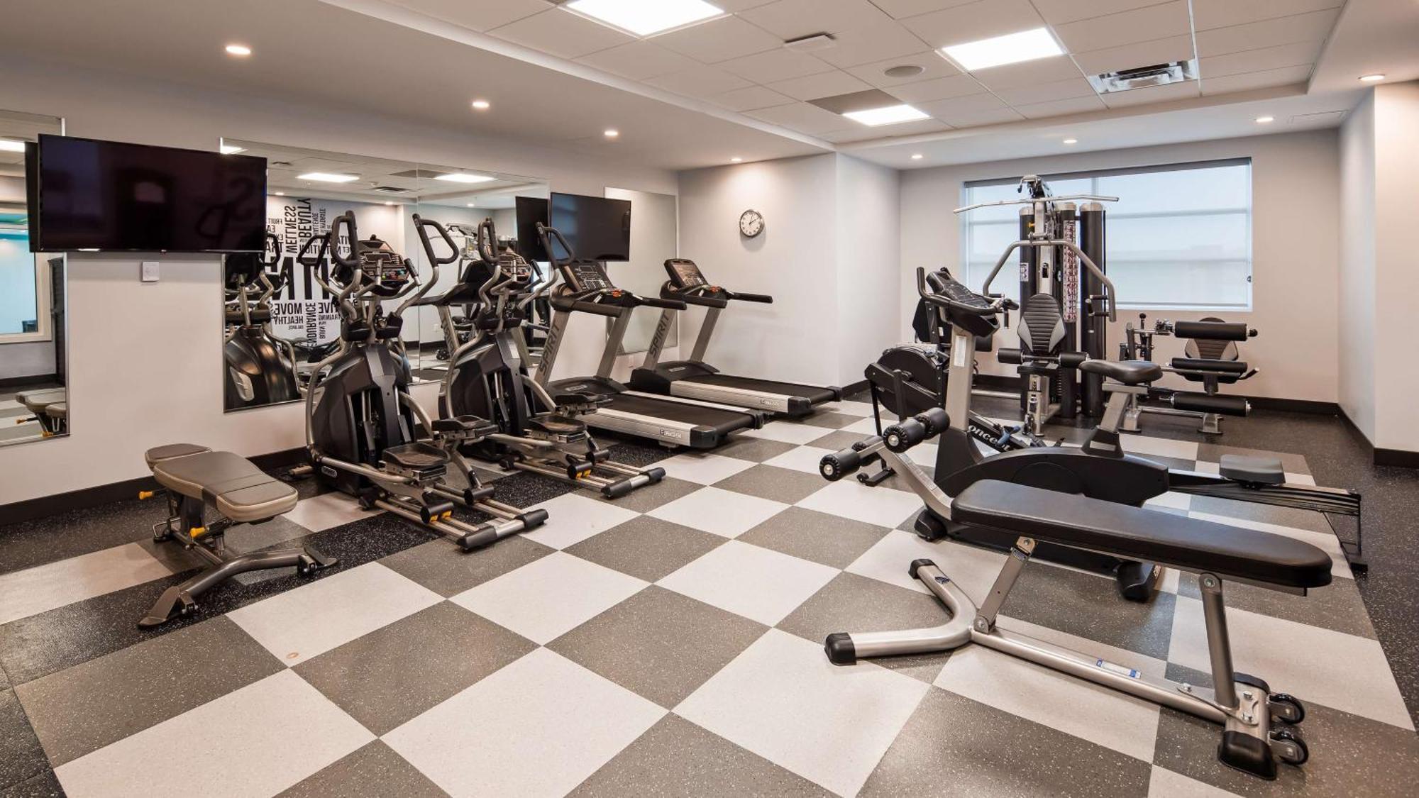 เอ็กเซกคิวทีฟ เรสซิเดนซ์ บาย เบสต์เวสเทิร์น แคลกรี ซิตี้วิว นอร์ท Hotel คาลการี ภายนอก รูปภาพ
